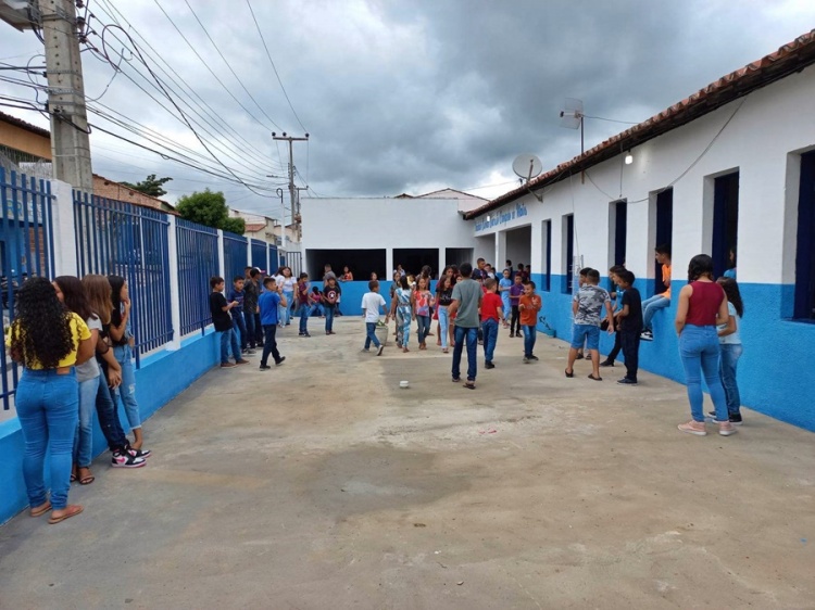 Escola Municipal Evaristo Campelo / Foto: Jornalista Valter Lima 